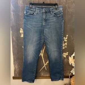 A.N.A A New Approach Medium Wash Straight Boyfriend Style Blue Jeans Sz 10